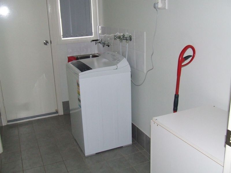 2/2 Eighth Road, York WA 6302