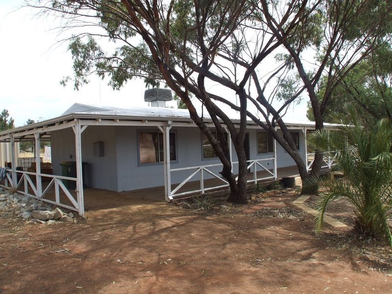 64 Cowan Road, York WA 6302