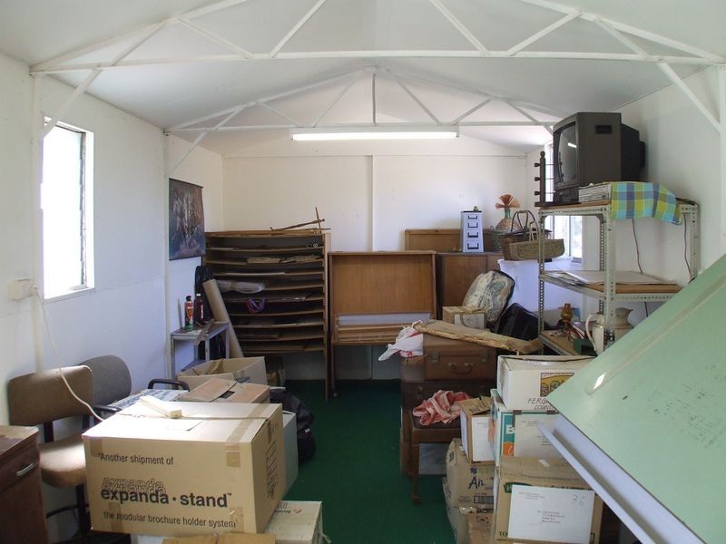 9 Ninth Road, York WA 6302