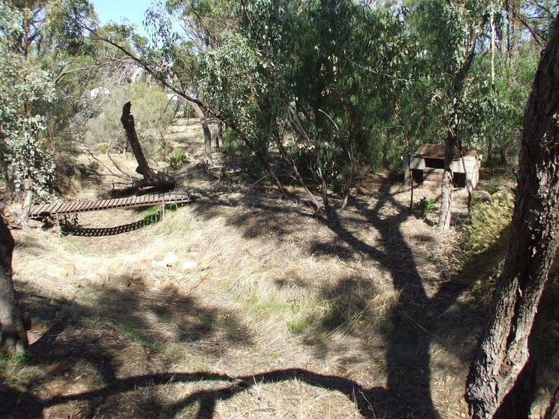 9 Ninth Road, York WA 6302