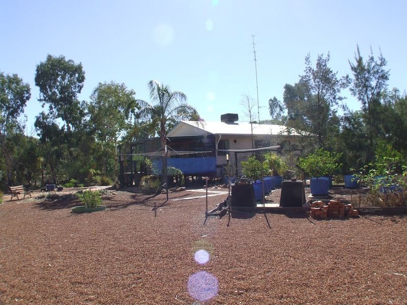 9 Ninth Road, York WA 6302