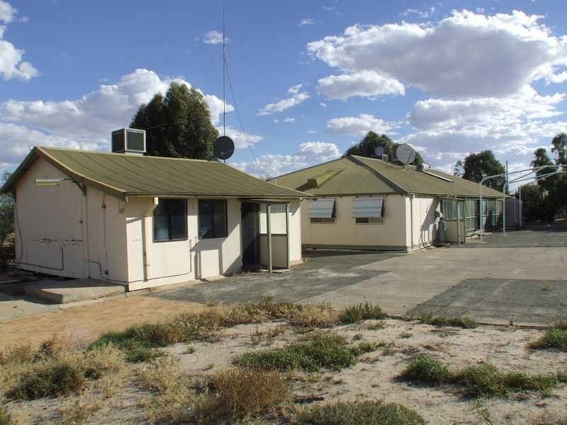 3051 & 305 Soldiers Road, Narembeen WA 6369