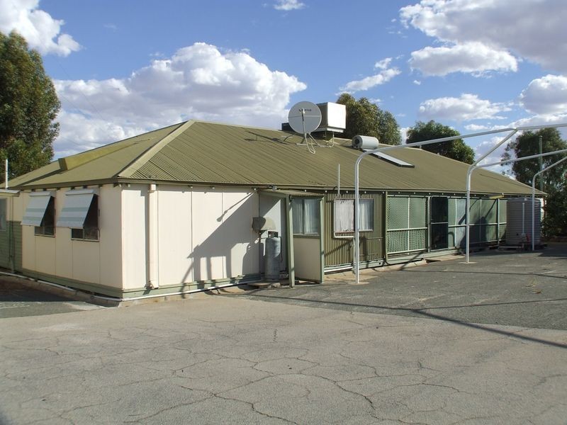 3051 & 305 Soldiers Road, Narembeen WA 6369