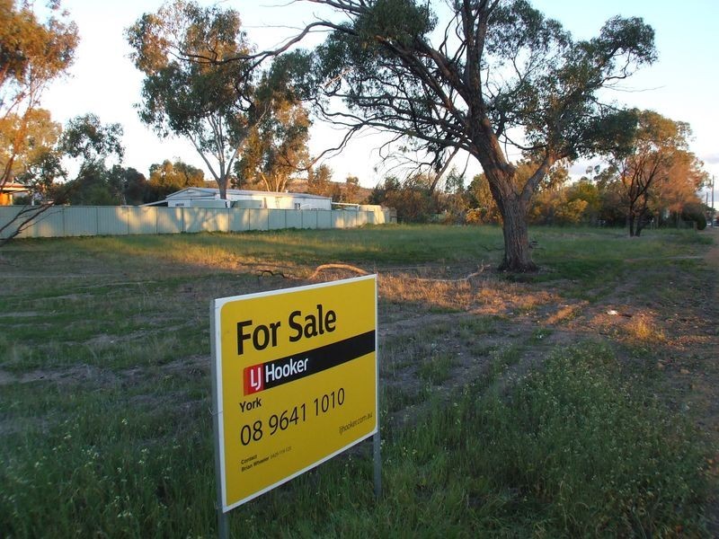 21 Radnor Road, York WA 6302