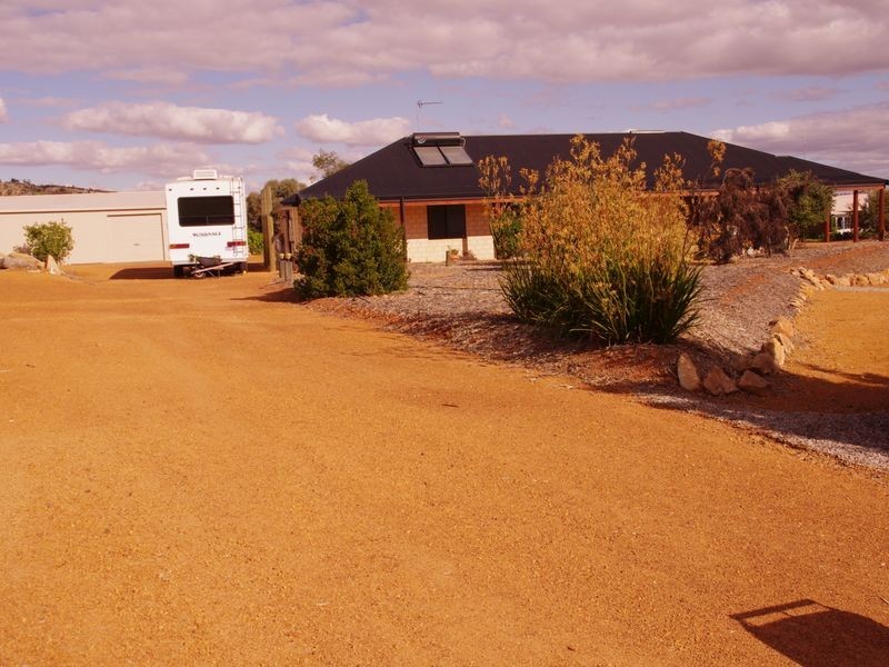 164 Newcastle Street, York WA 6302