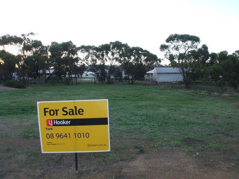 42 South Street, York WA 6302