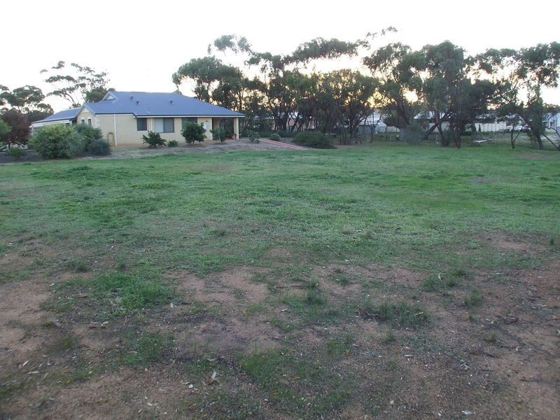 42 South Street, York WA 6302