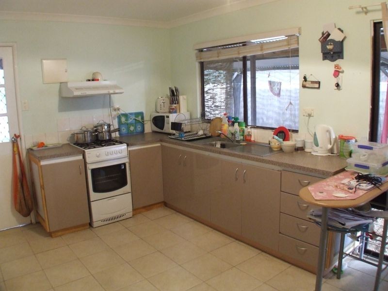 9/2 Eighth Road, York WA 6302