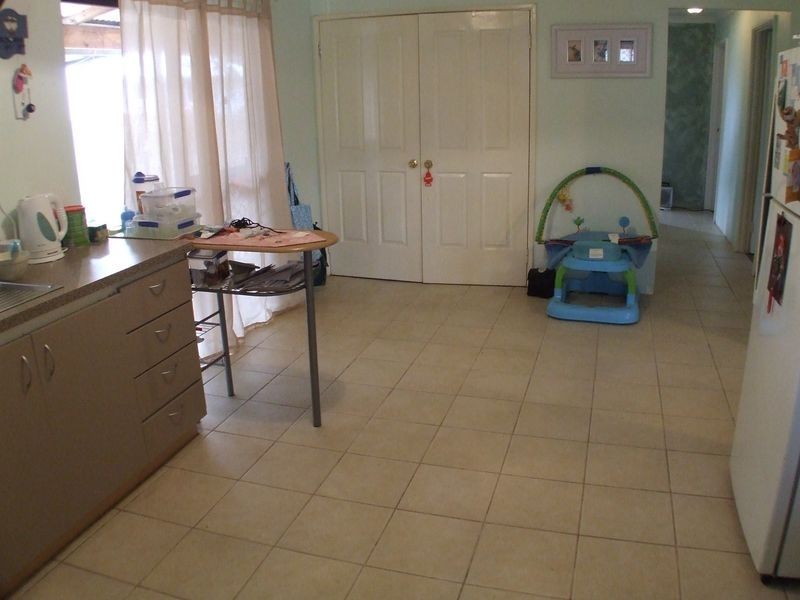 9/2 Eighth Road, York WA 6302