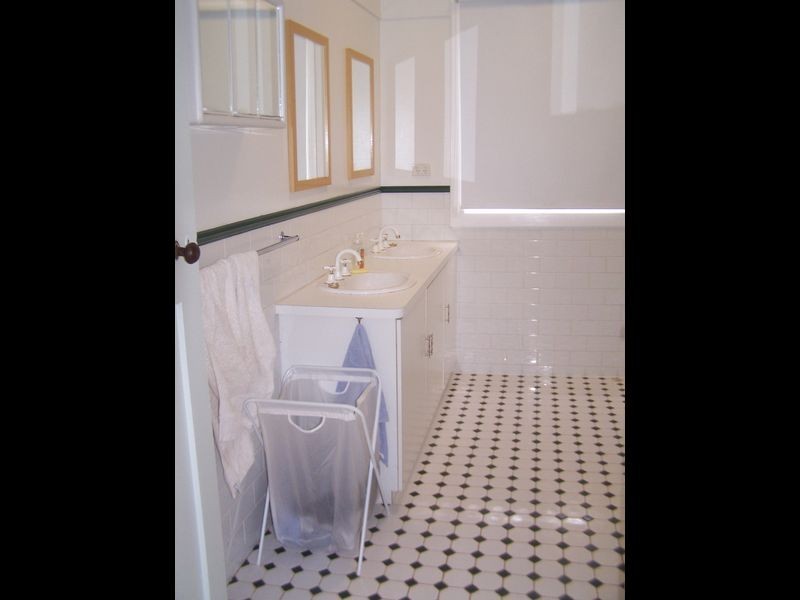 13 Stickland Street, Wongan Hills WA 6603