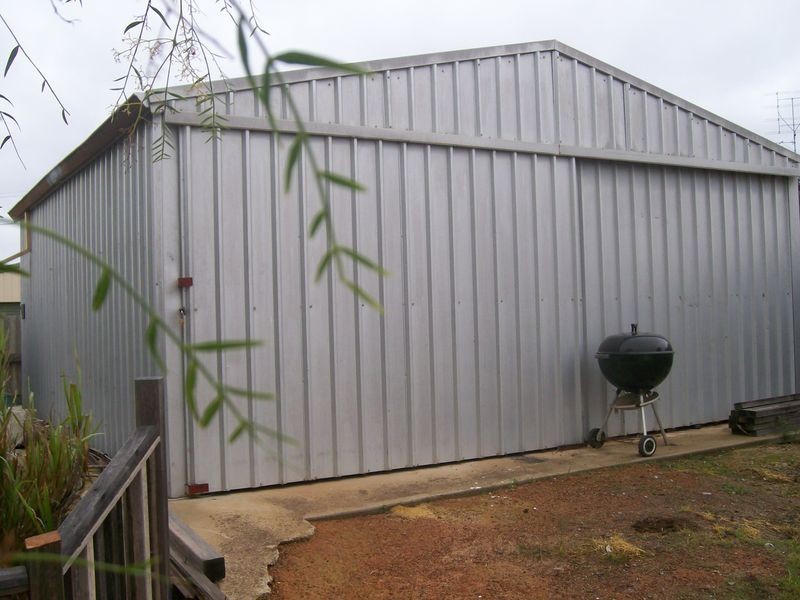 13 Stickland Street, Wongan Hills WA 6603