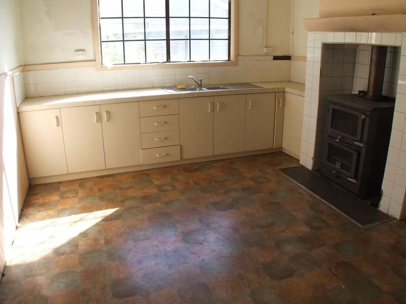 9 William Street, York WA 6302