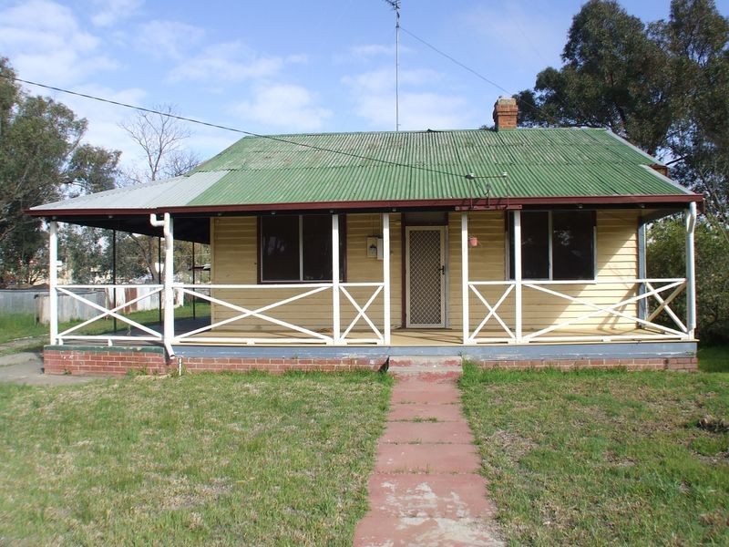 9 William Street, York WA 6302