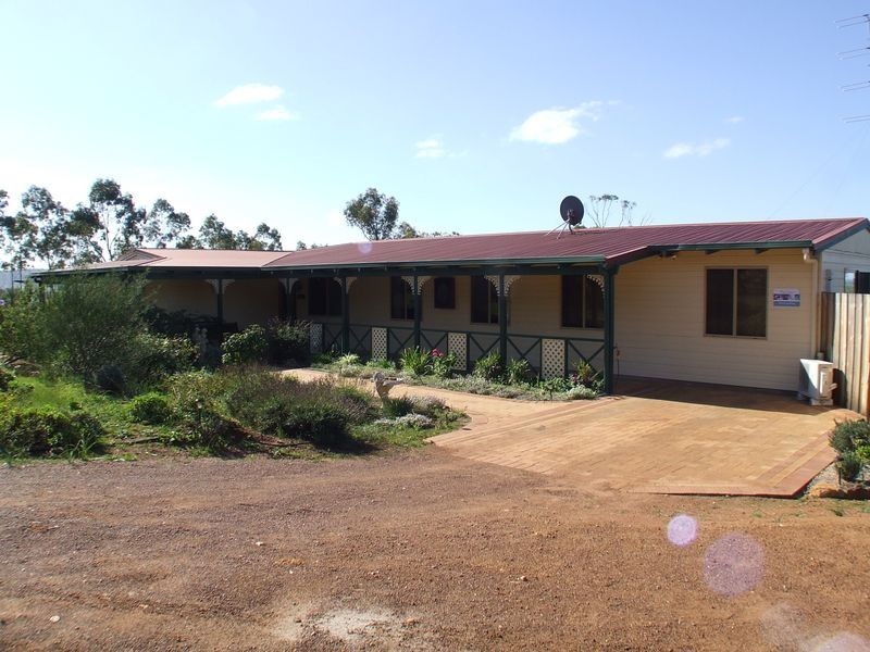 165 Attfield Road, York WA 6302