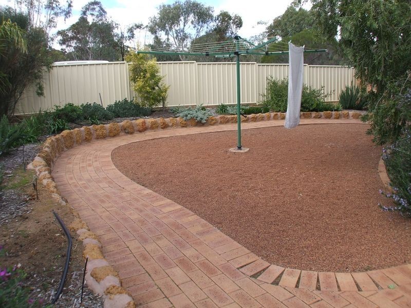 2 Craig Street, York WA 6302