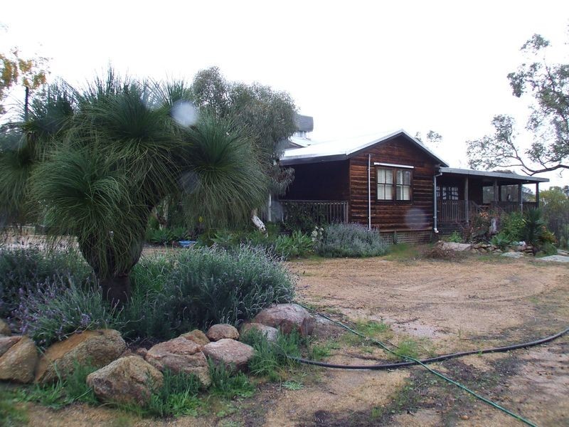 431 Talbot Hall Road, York WA 6302