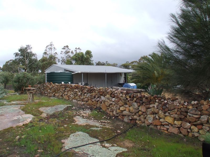 431 Talbot Hall Road, York WA 6302