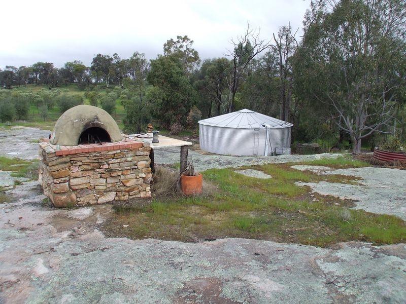 431 Talbot Hall Road, York WA 6302