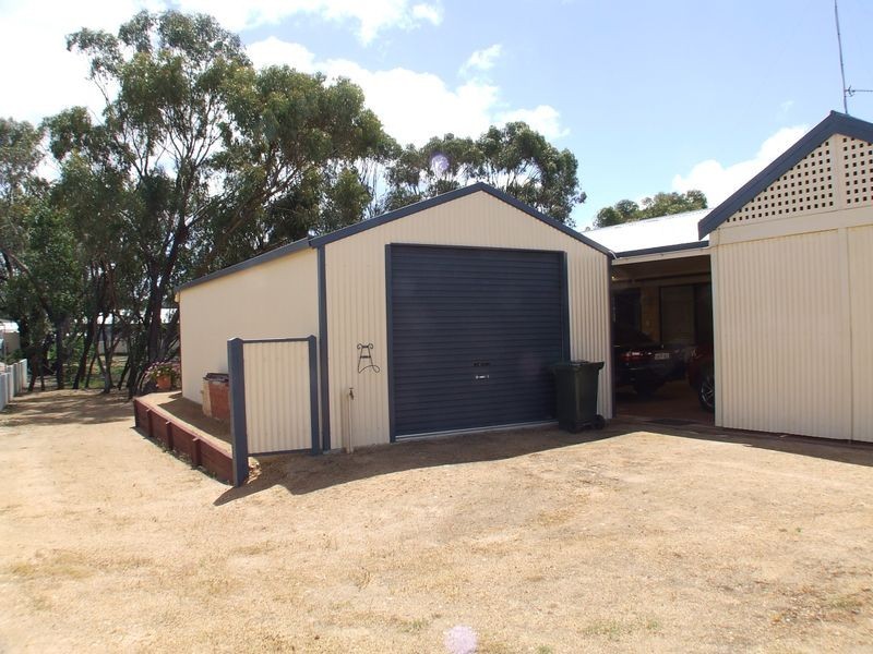 44 South Street, York WA 6302