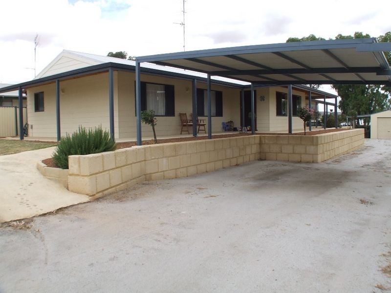 25 Scott Street, York WA 6302