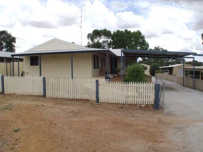 25 Scott Street, York WA 6302