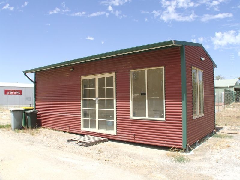 13 Henrietta Street, York WA 6302