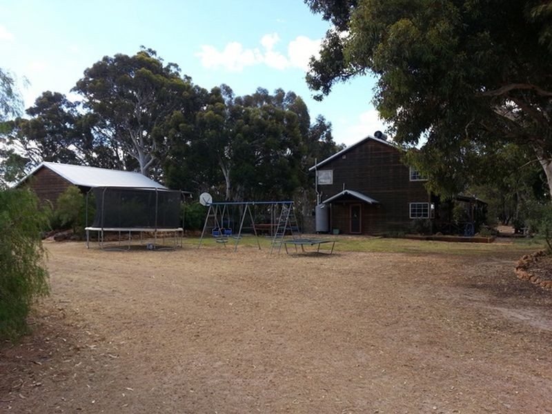 563 Kokendin Road, Beverley WA 6304