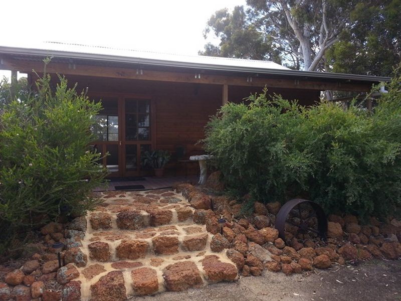 563 Kokendin Road, Beverley WA 6304