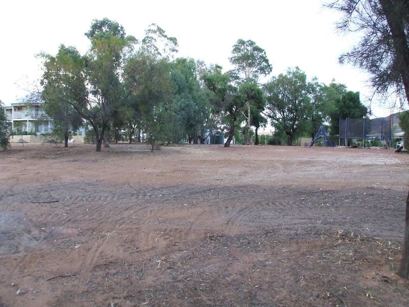 2 Henry Road, York WA 6302