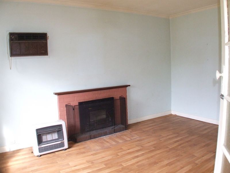 15 Thomson Street, York WA 6302