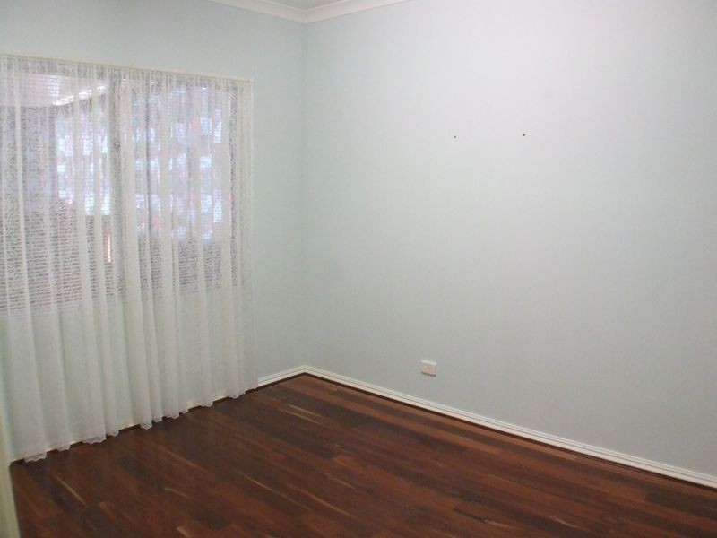 21 Tenth Road, York WA 6302