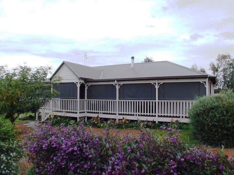 75 Cowan Road, York WA 6302