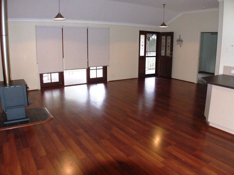 75 Cowan Road, York WA 6302