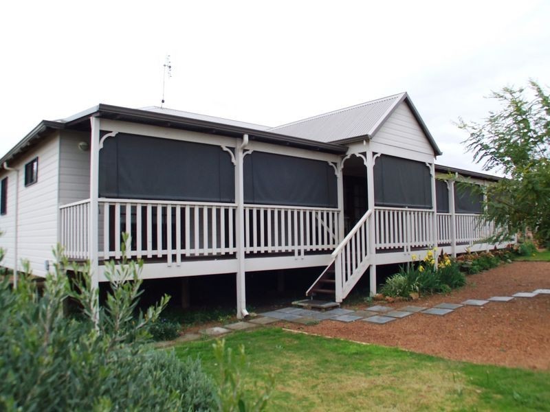 75 Cowan Road, York WA 6302