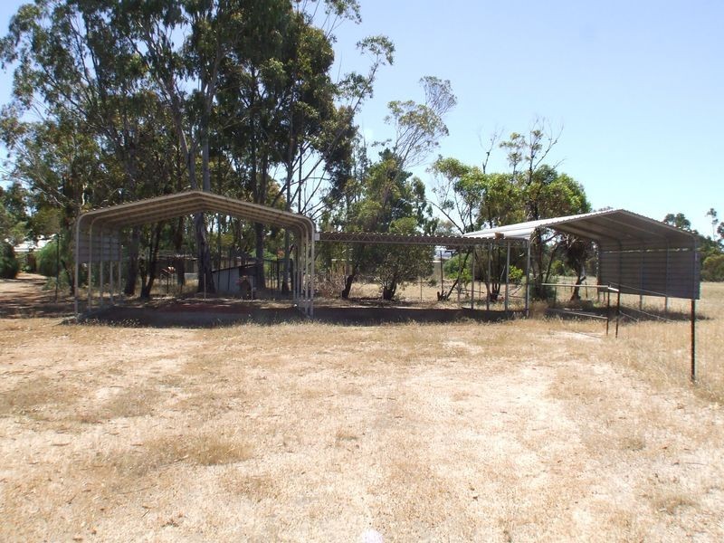 113 Kieara Road, Beverley WA 6304