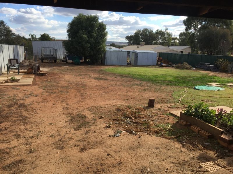 5 Thomson Street, York WA 6302