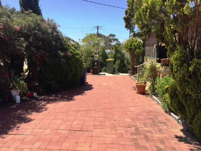 17 Bird Street, York WA 6302