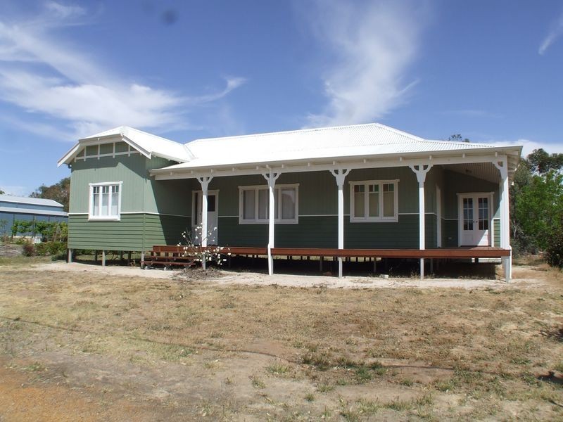 82 Newcastle Street, York WA 6302