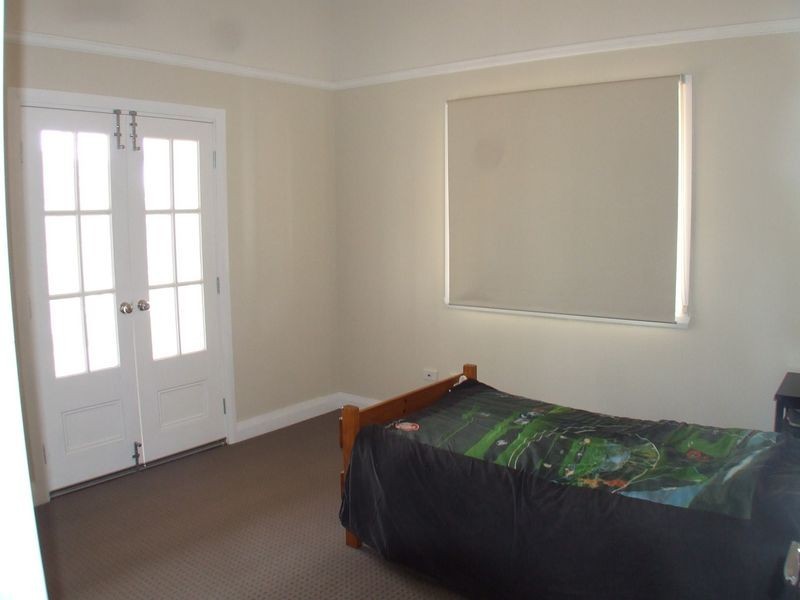82 Newcastle Street, York WA 6302