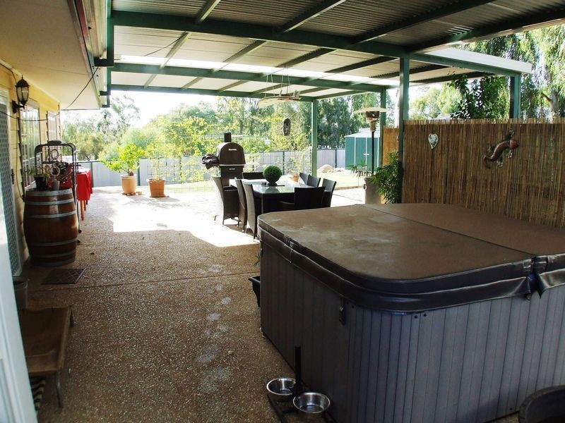 14 Radnor Road, York WA 6302