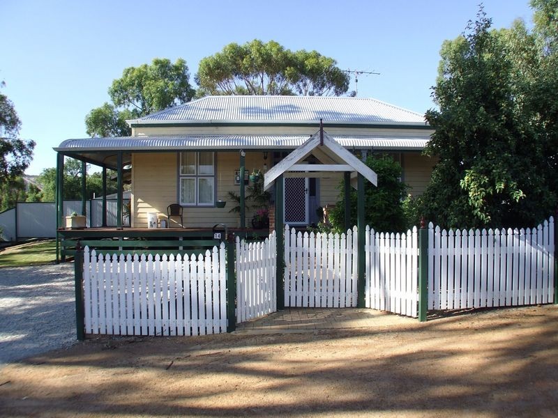14 Radnor Road, York WA 6302