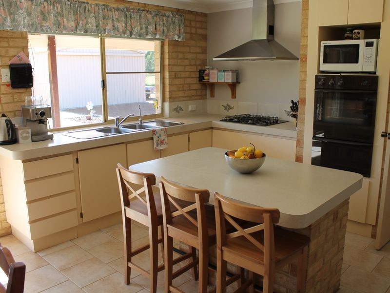 178 Bland Road, York WA 6302