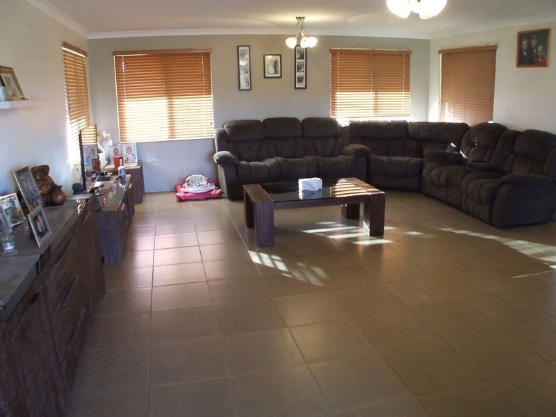 142 Newcastle Street, York WA 6302