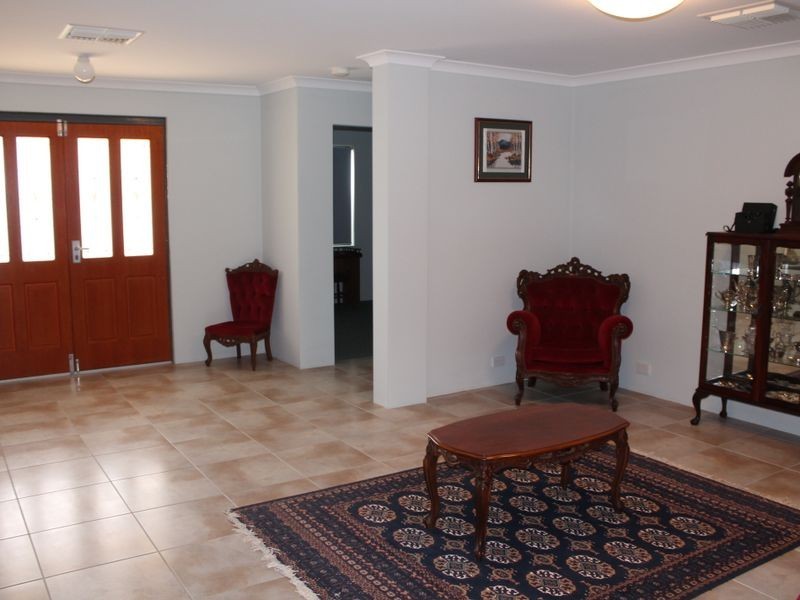 57 Eleventh Road, York WA 6302