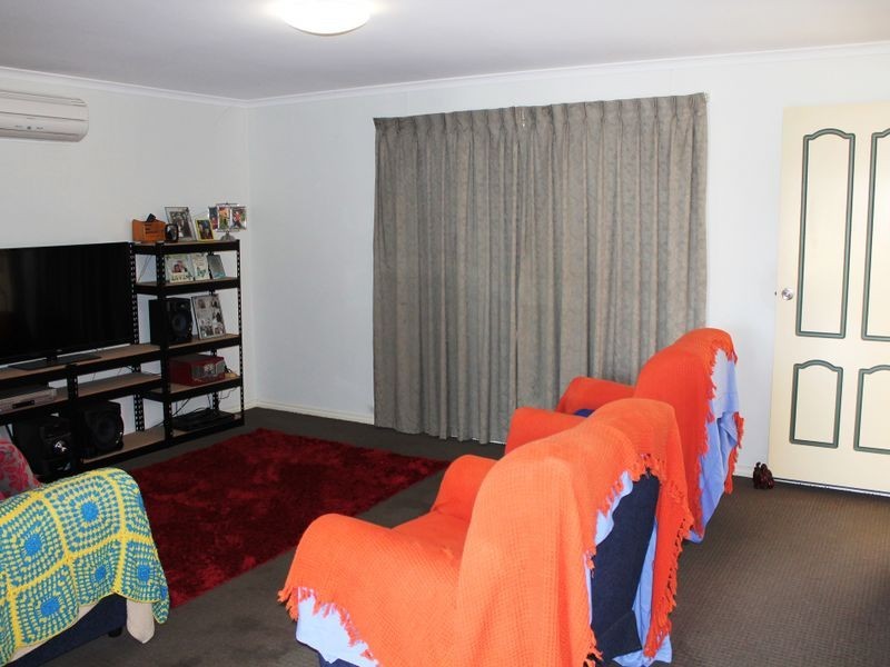 2/2 Eighth Road, York WA 6302