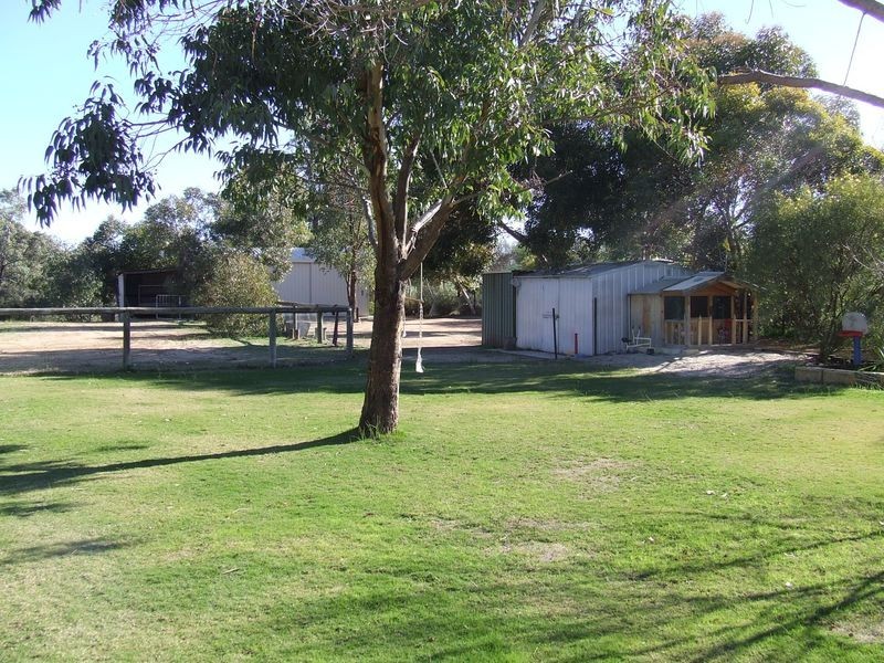 103 Newcastle Street, York WA 6302