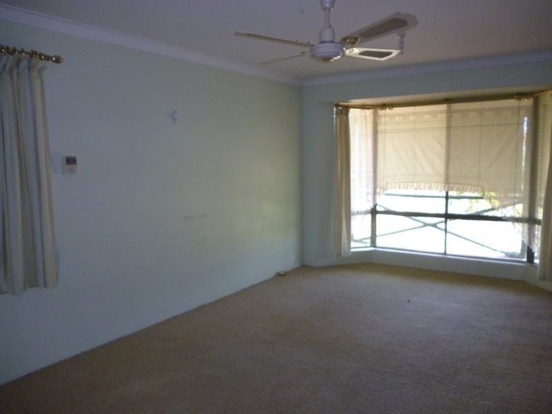 38 Suburban Rd, York WA 6302