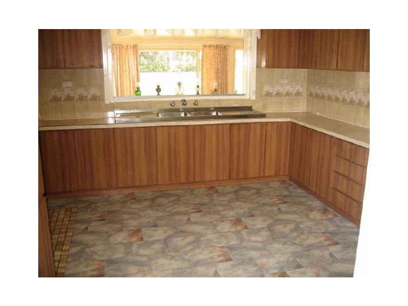 70 Macartney Street, York WA 6302