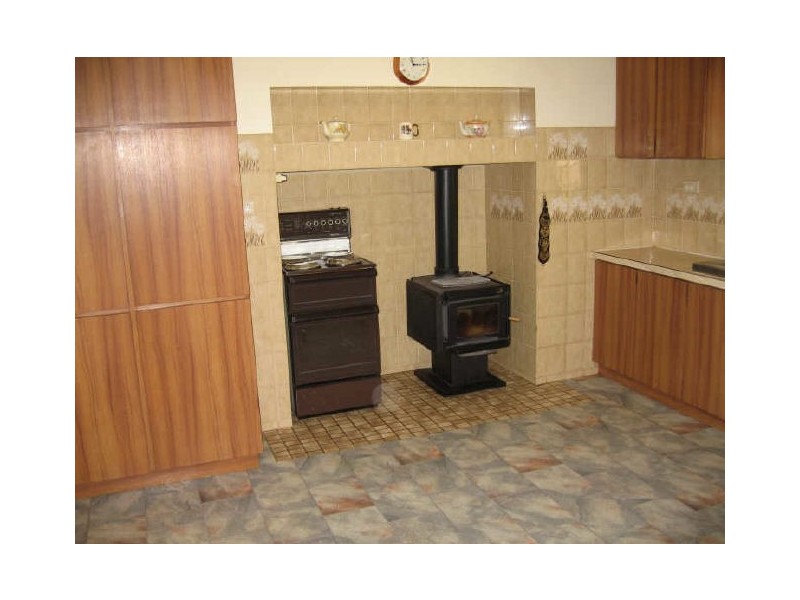 70 Macartney Street, York WA 6302