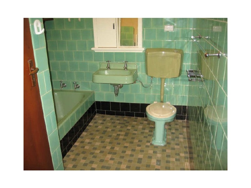 70 Macartney Street, York WA 6302